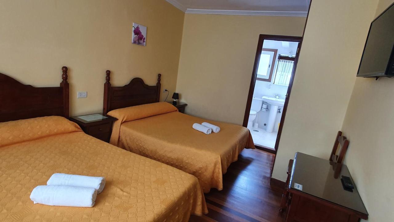 Pensión Residencia Buenos Aires Vigo Exterior foto