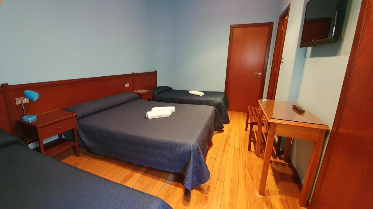 Pensión Residencia Buenos Aires Vigo Exterior foto