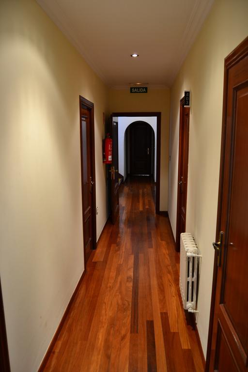 Pensión Residencia Buenos Aires Vigo Exterior foto